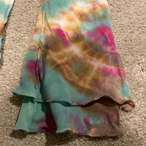 Out of control nylon tie dye pants 4T - Picture 3 of 4